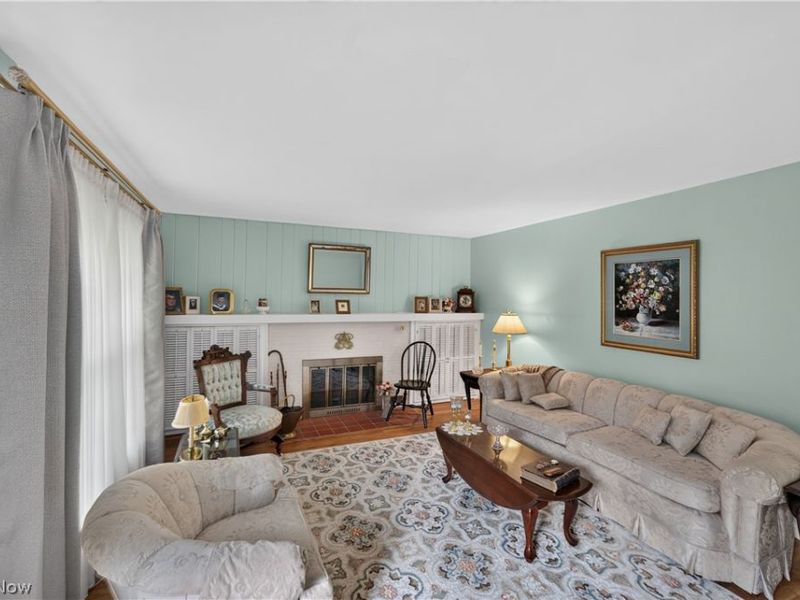 140 Shadyside Court, Alliance, OH 44601 Photo 3