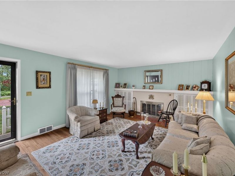 140 Shadyside Court, Alliance, OH 44601 Photo 4
