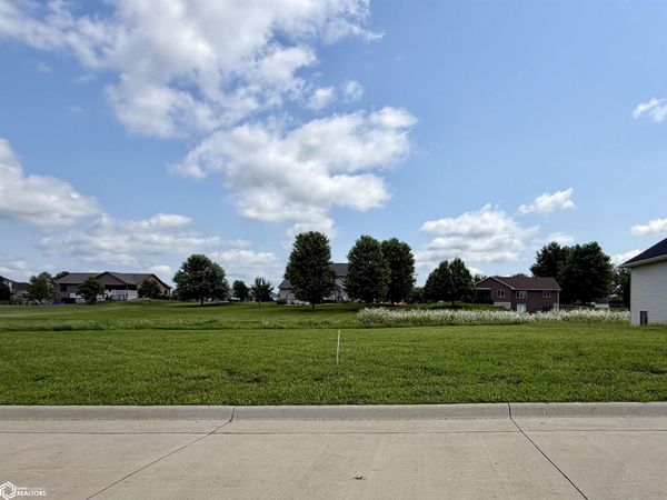 1226 N 18th Street, Chariton, IA 50049