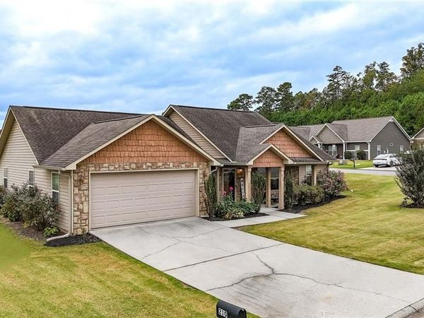210 Madison Drive SW, Calhoun, GA 30701