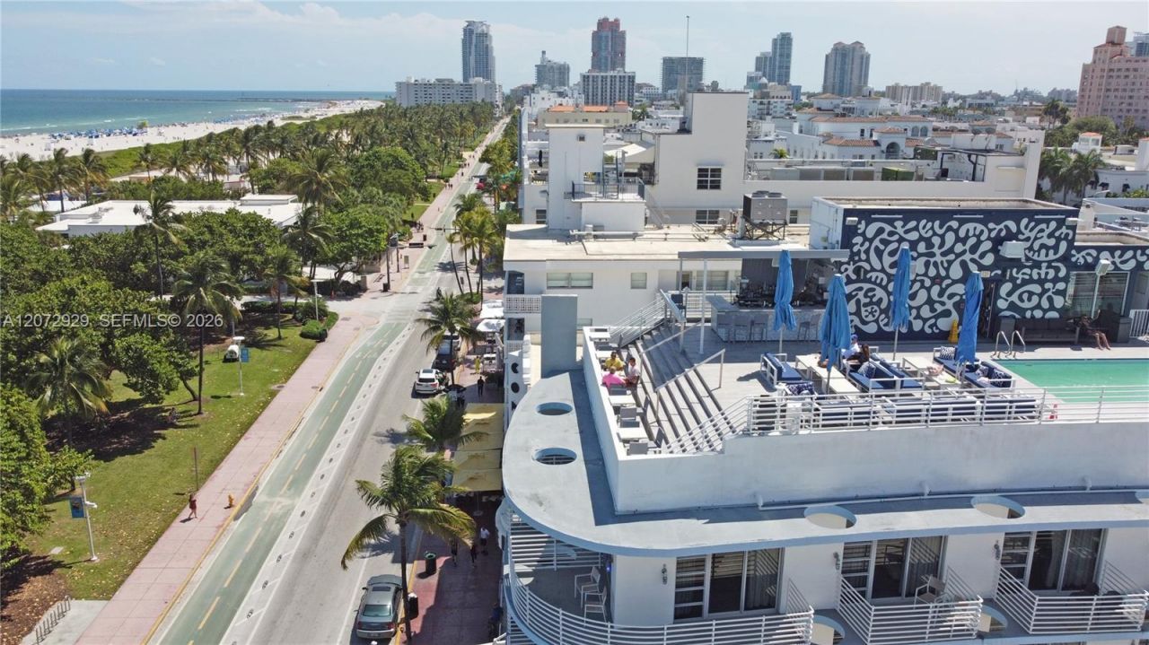 1036 Ocean Dr , Unit B202, Miami Beach, FL 33139 Photo