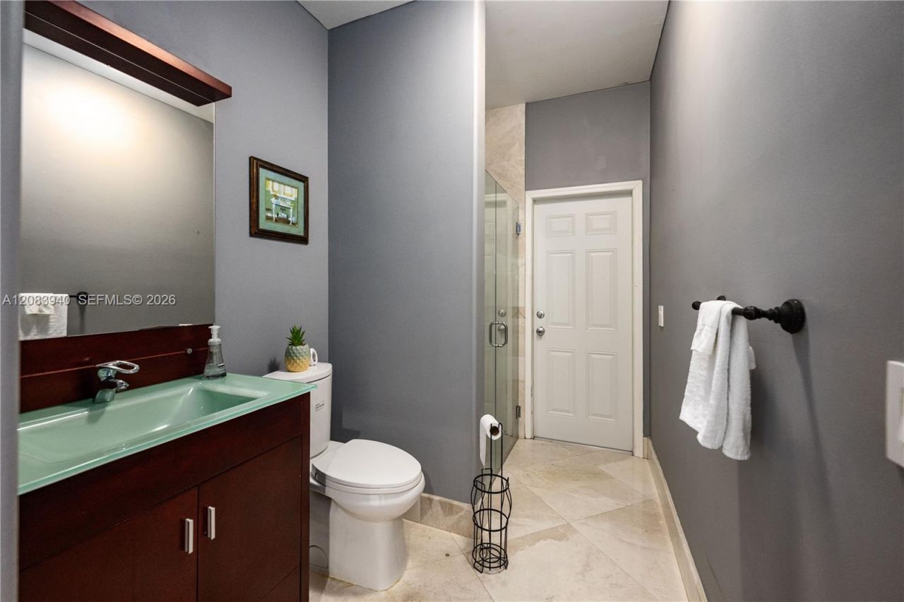 18806 NW 23rd Pl, Pembroke Pines, FL 33029 Photo