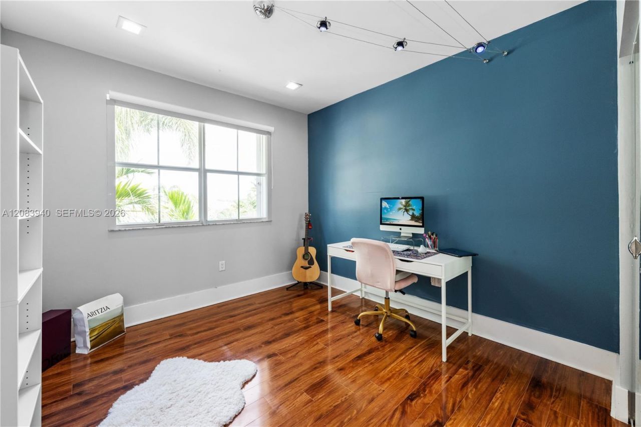 18806 NW 23rd Pl, Pembroke Pines, FL 33029 Photo
