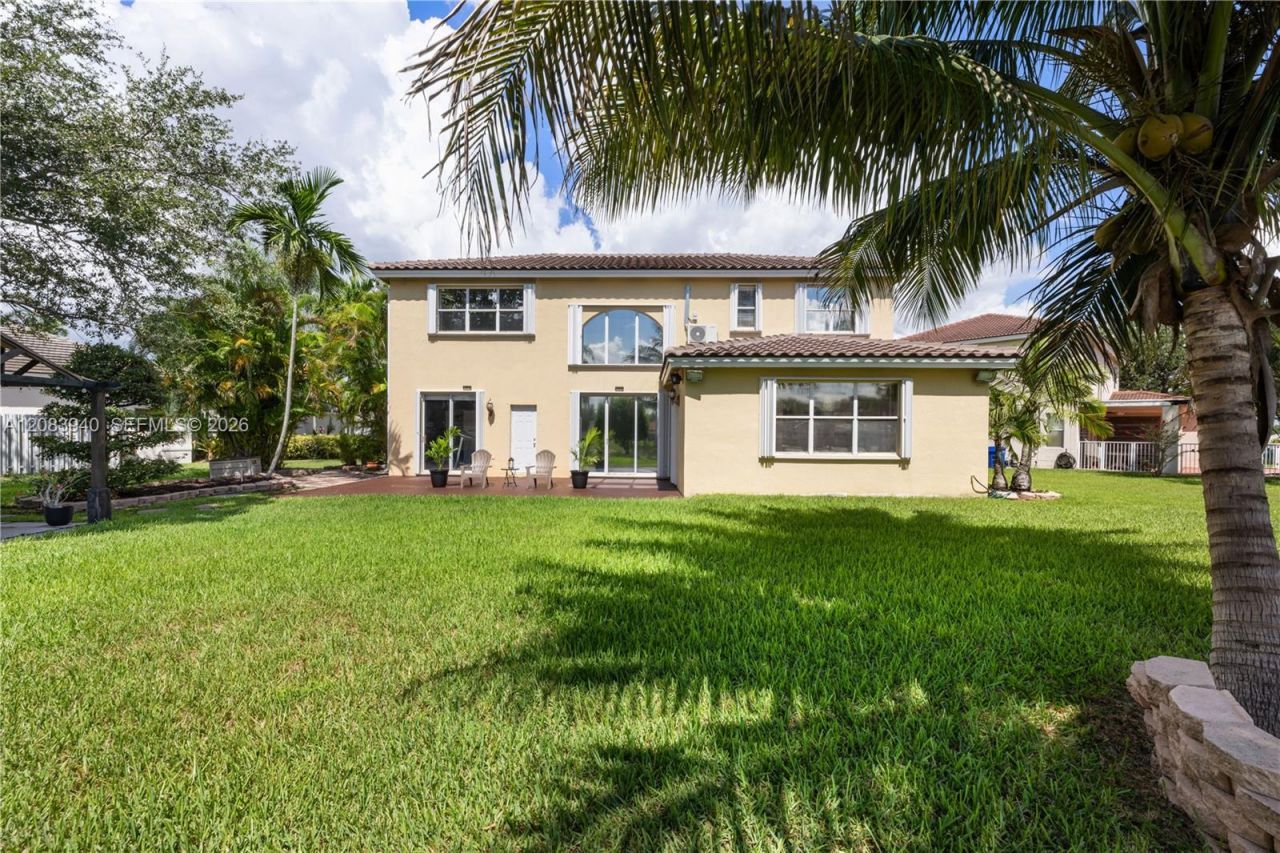 18806 NW 23rd Pl, Pembroke Pines, FL 33029 Photo