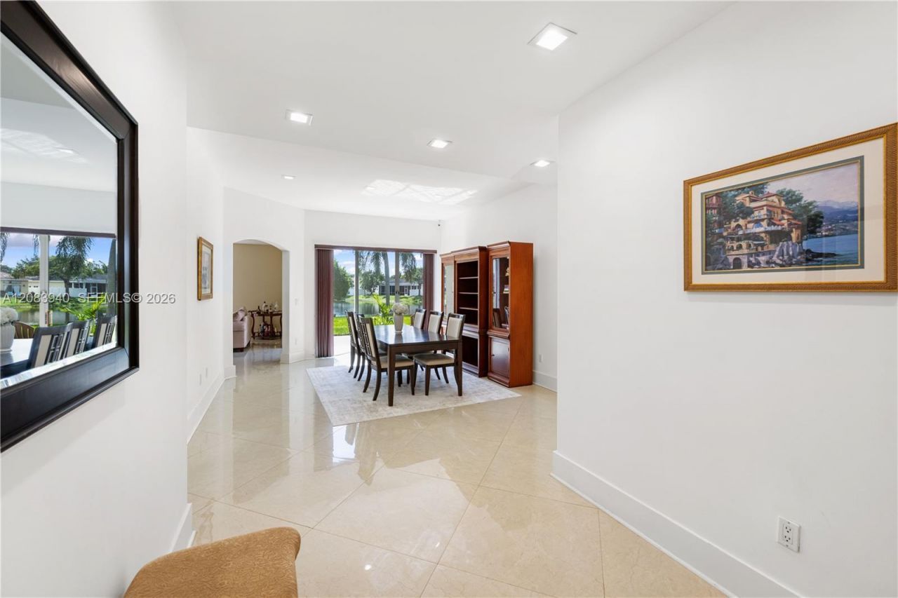 18806 NW 23rd Pl, Pembroke Pines, FL 33029 Photo