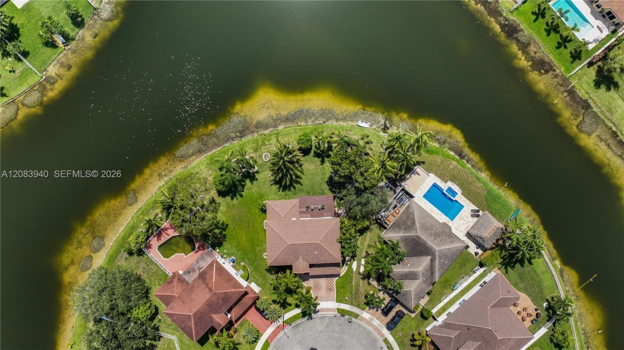 18806 NW 23rd Pl, Pembroke Pines, FL 33029 Photo