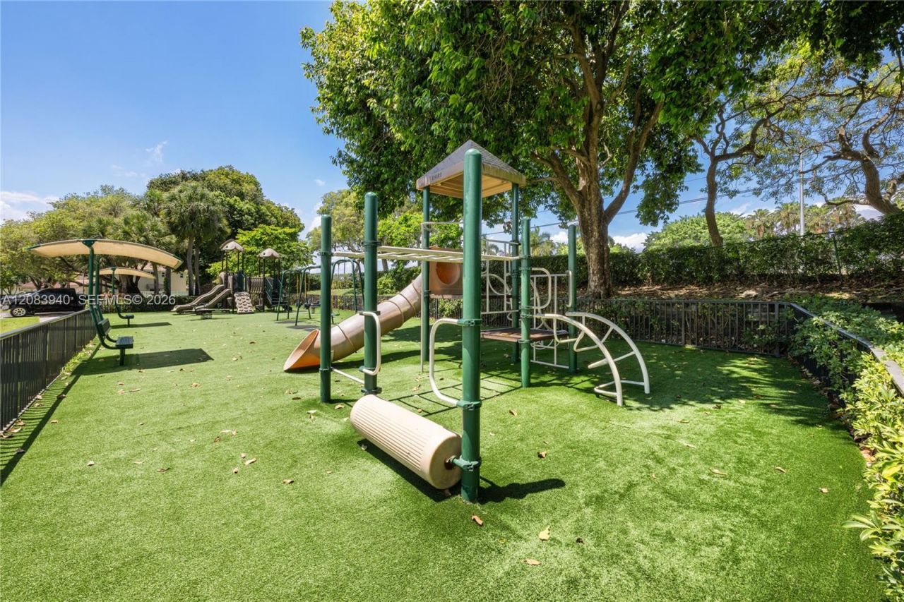 18806 NW 23rd Pl, Pembroke Pines, FL 33029 Photo