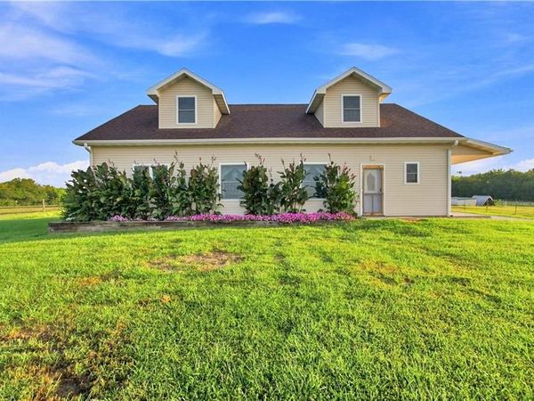 45526 Highway K Highway, Richmond, MO 64085