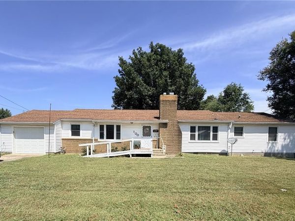 100 W Lee Street, Butler, MO 64730