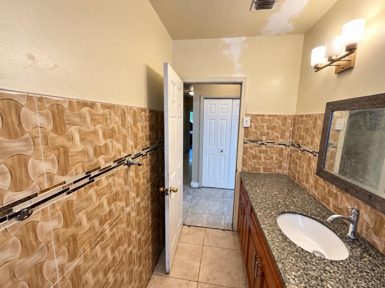 70 NE 174th Drive, North Miami Beach, FL 33162 Photo
