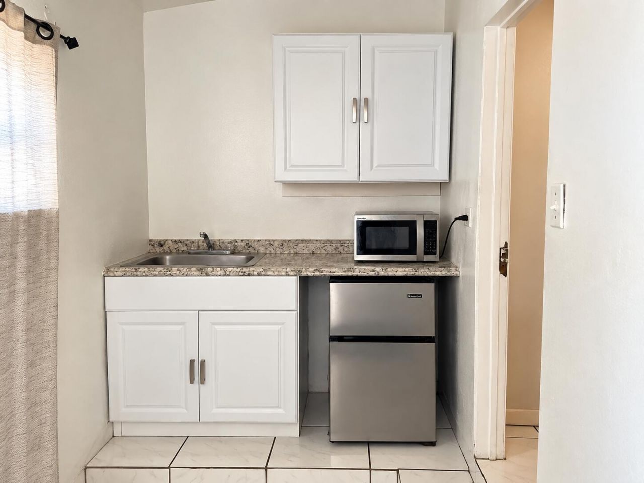 70 NE 174th Drive, North Miami Beach, FL 33162 Photo