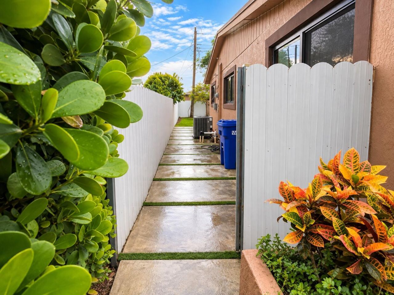 70 NE 174th Drive, North Miami Beach, FL 33162 Photo