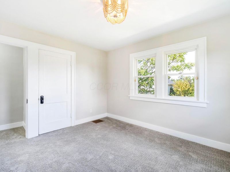 905 Leona Avenue, Columbus, OH 43201 Photo 19