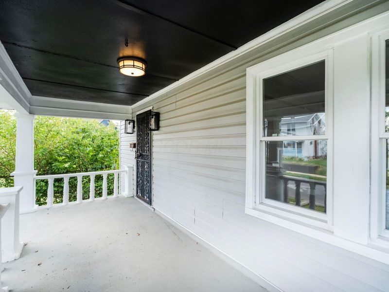 905 Leona Avenue, Columbus, OH 43201 Photo 2