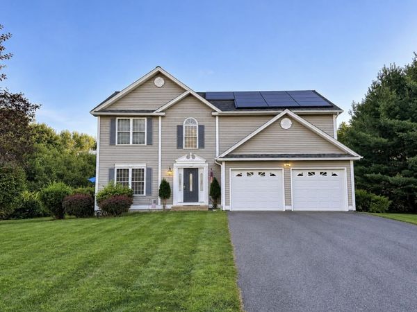 11 Swenson Road, Bedford, NH 03110