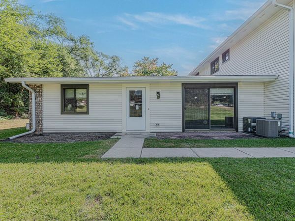 119 Brewster Court , Unit B, Bloomingdale, IL 60108