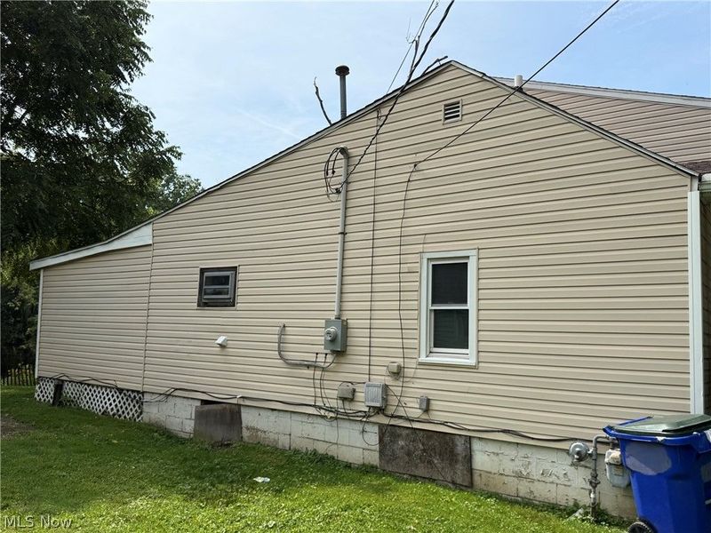 4421 Meadowbrook Drive, Leavittsburg, OH 44430 Photo 4