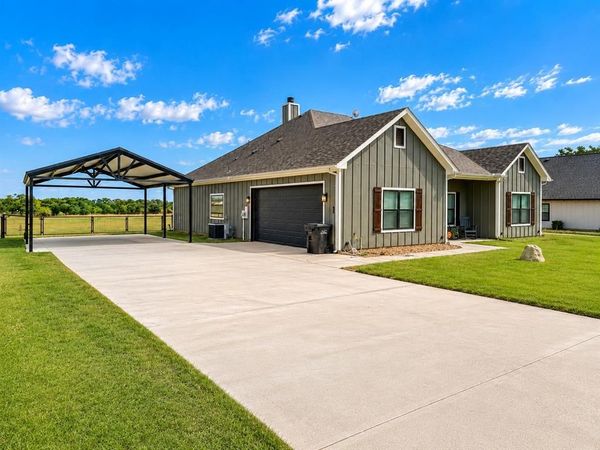 920 Kite Road , Mineral Wells, TX 76067