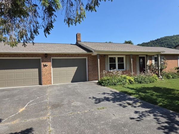 141 Mayfield Drive, Elizabethton, TN 37643
