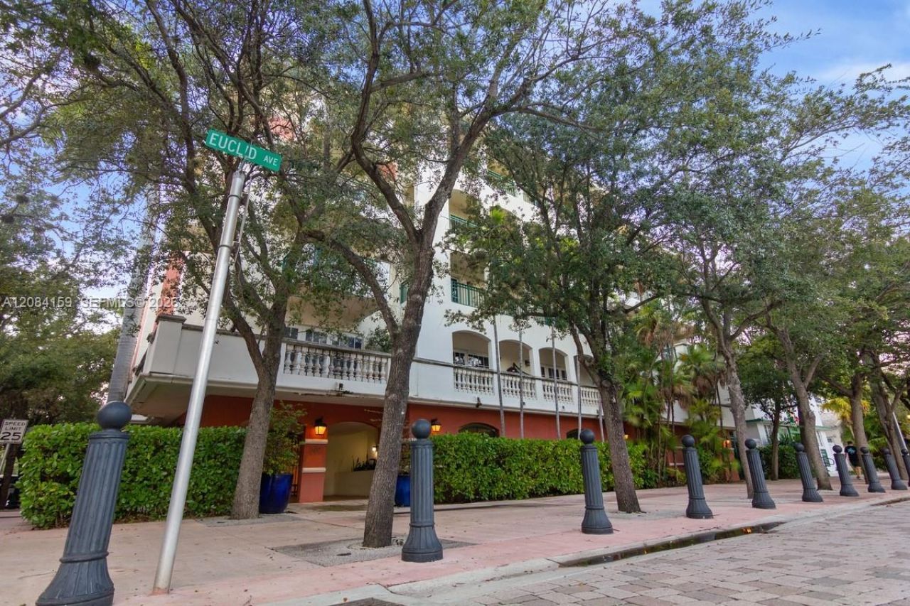 300 Euclid Ave, Unit 209, Miami Beach, FL 33139 Photo