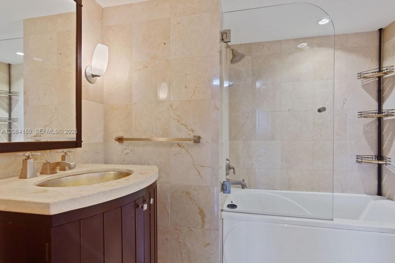 300 Euclid Ave, Unit 209, Miami Beach, FL 33139 Photo