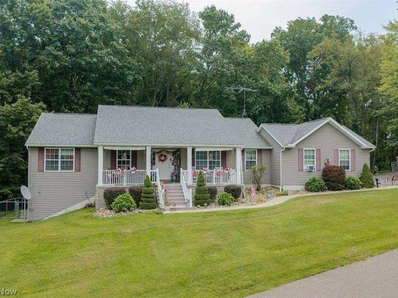 4605 Mount Pleasant Road NW, Dover, OH 44622 Photo 2
