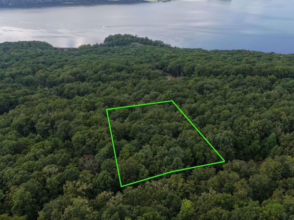 1 Bluff Road, South Pittsburg, TN 37380