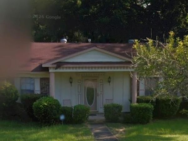 5900 Carlisle Drive N, Mobile, AL 36618
