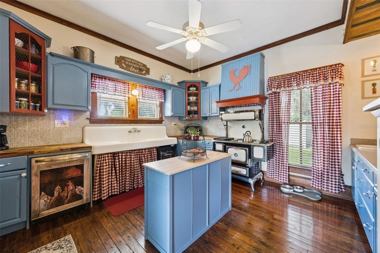 2201 Celery Avenue , Sanford, FL 32771 Photo
