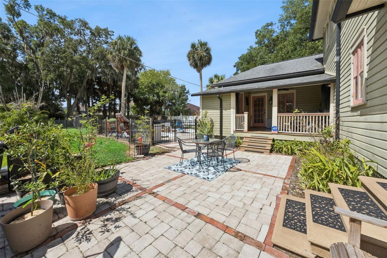 2201 Celery Avenue , Sanford, FL 32771 Photo