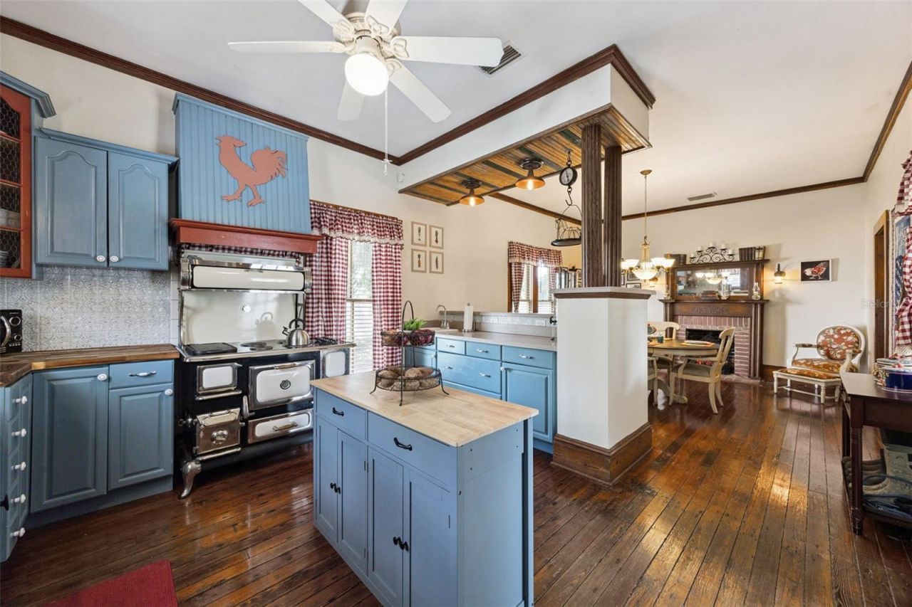 2201 Celery Avenue , Sanford, FL 32771 Photo