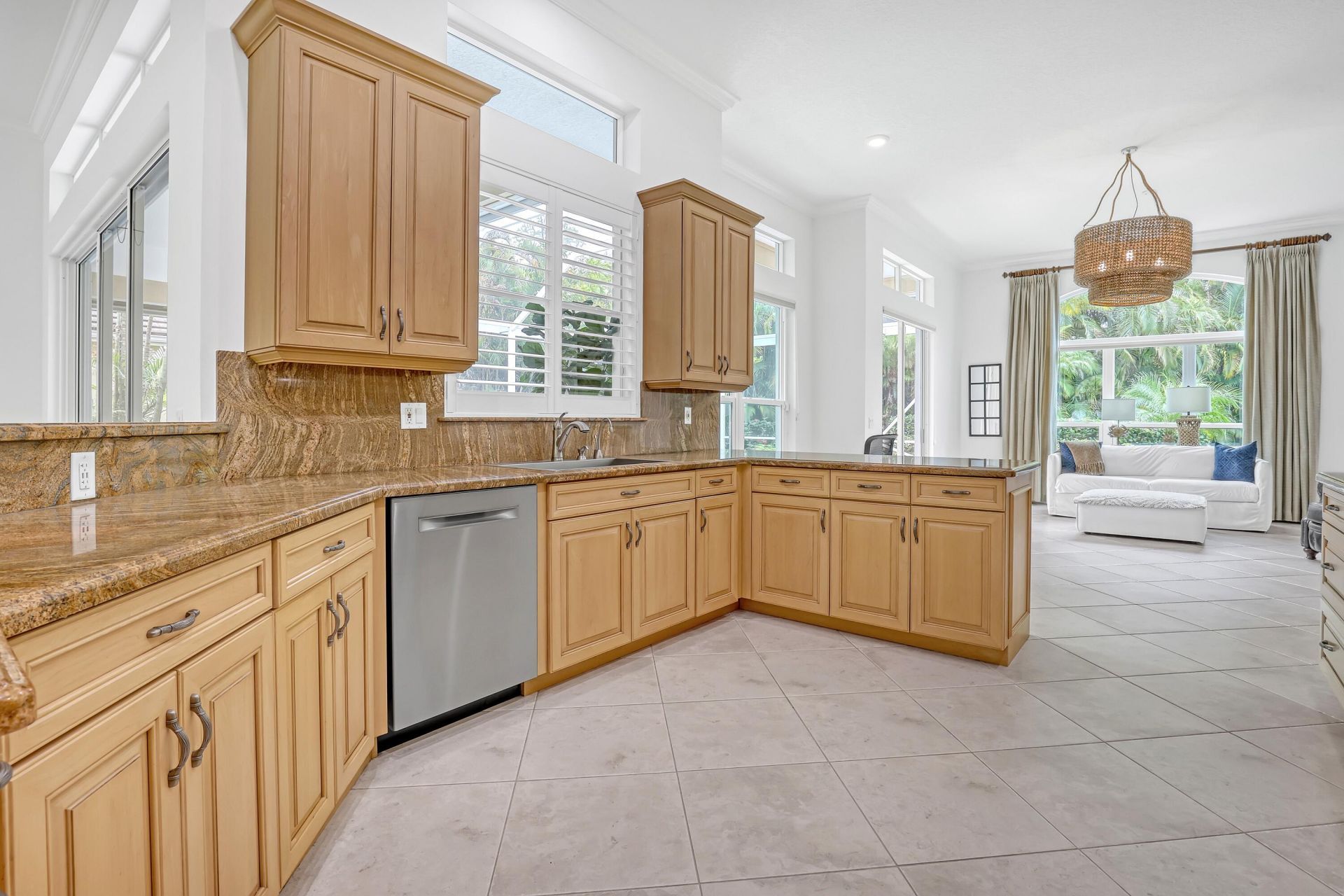 23 Windward Isle, Palm Beach Gardens, FL 33418 Photo