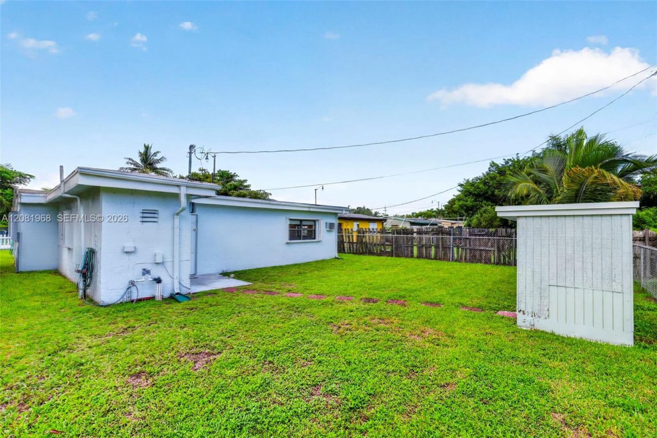 2825 NW 3rd St , Pompano Beach, FL 33069 Photo