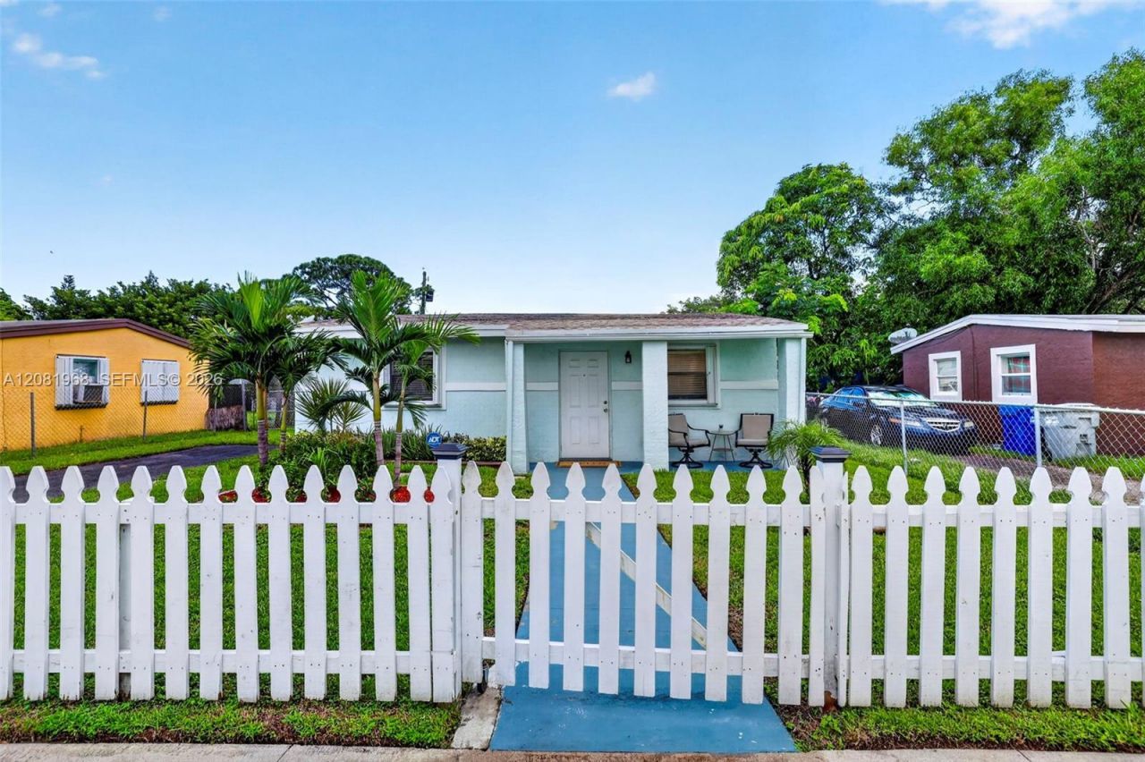 2825 NW 3rd St , Pompano Beach, FL 33069 Photo