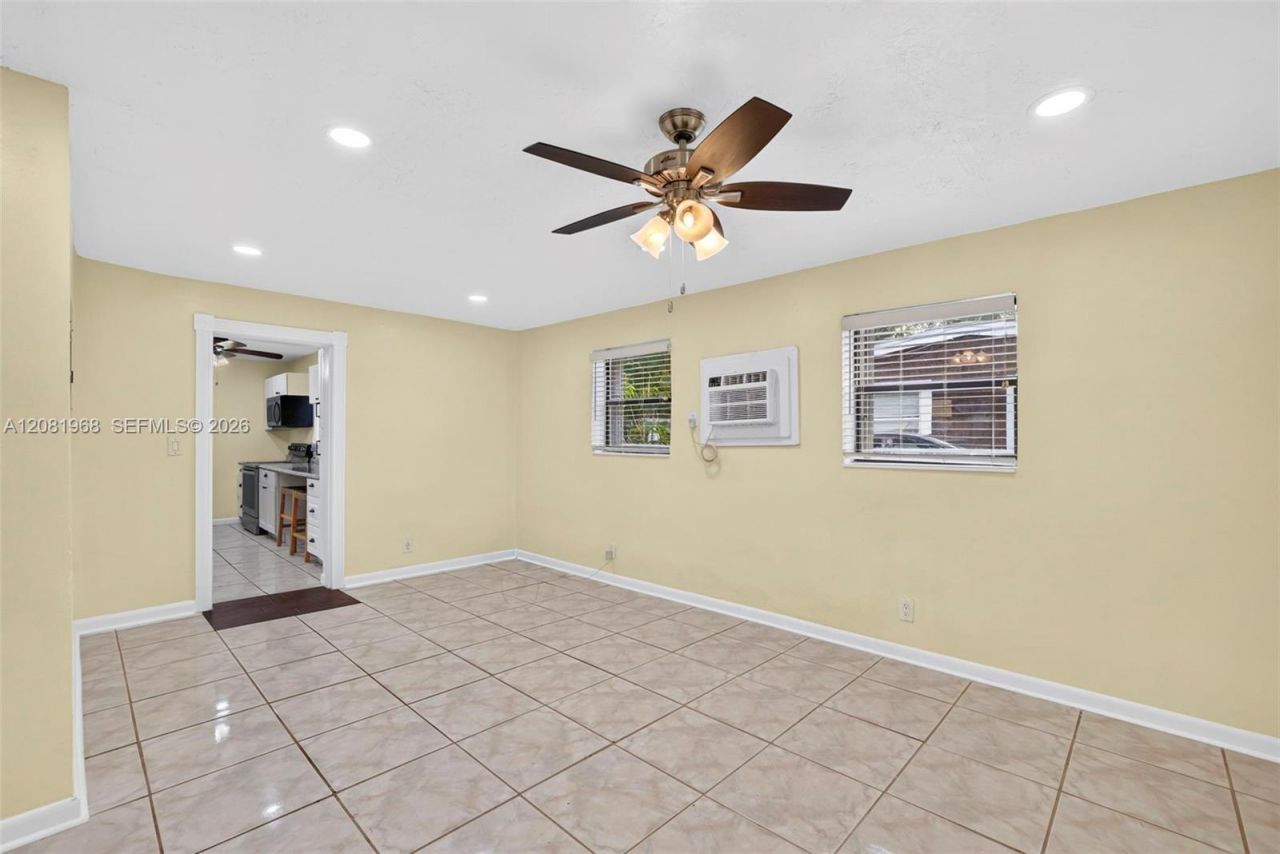 2825 NW 3rd St , Pompano Beach, FL 33069 Photo