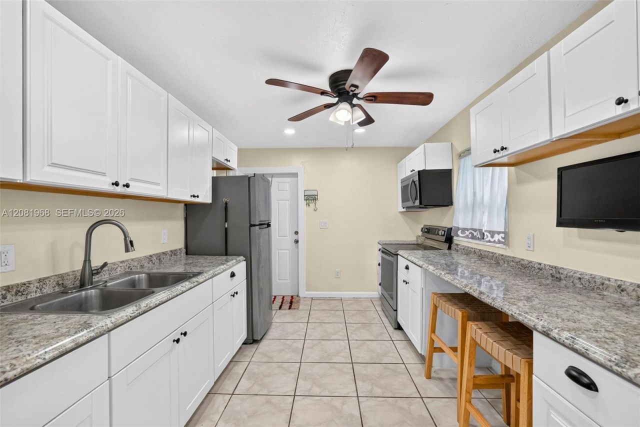 2825 NW 3rd St , Pompano Beach, FL 33069 Photo