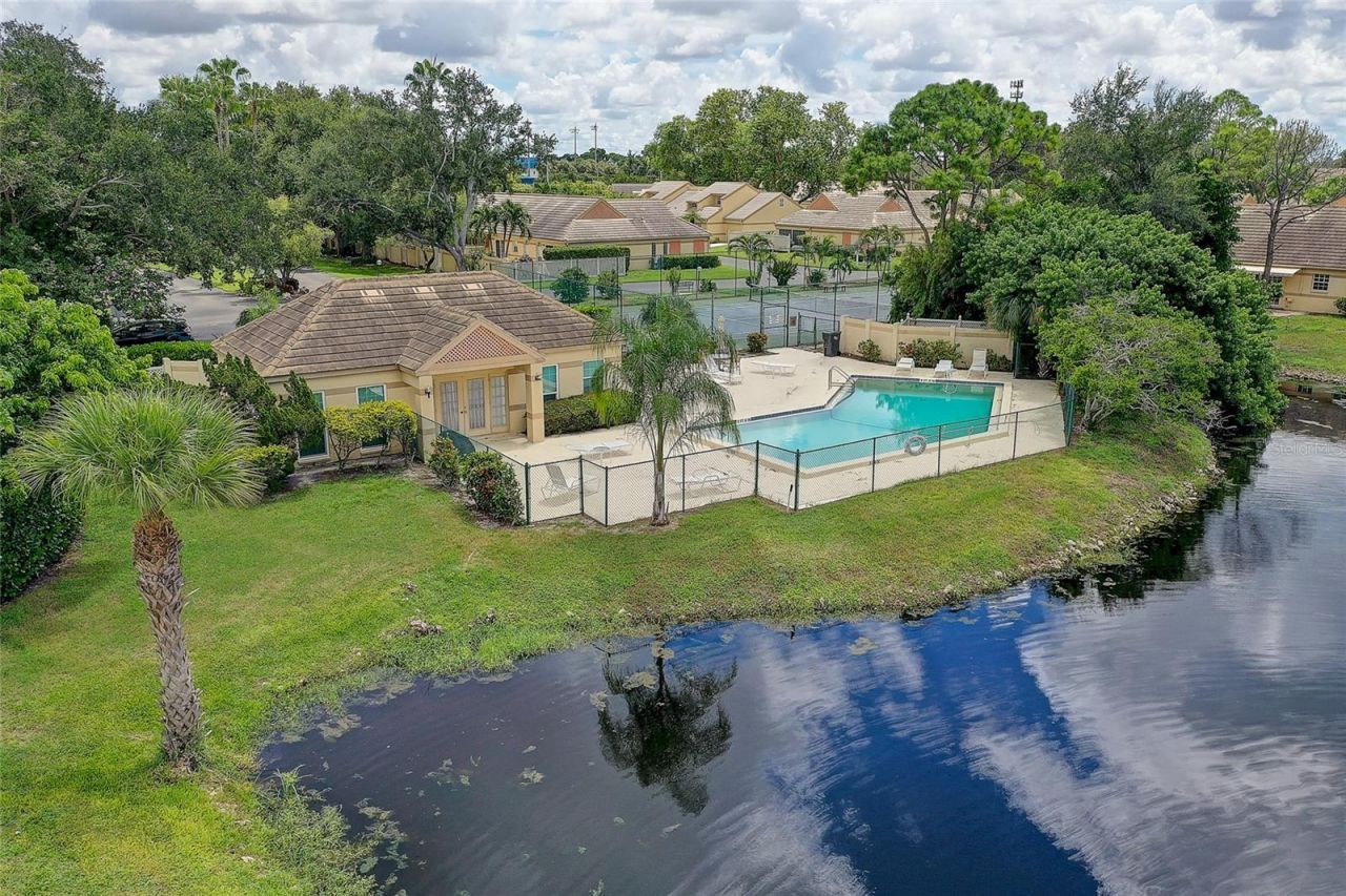 3515 57th Avenue Drive W, Bradenton, FL 34210 Photo
