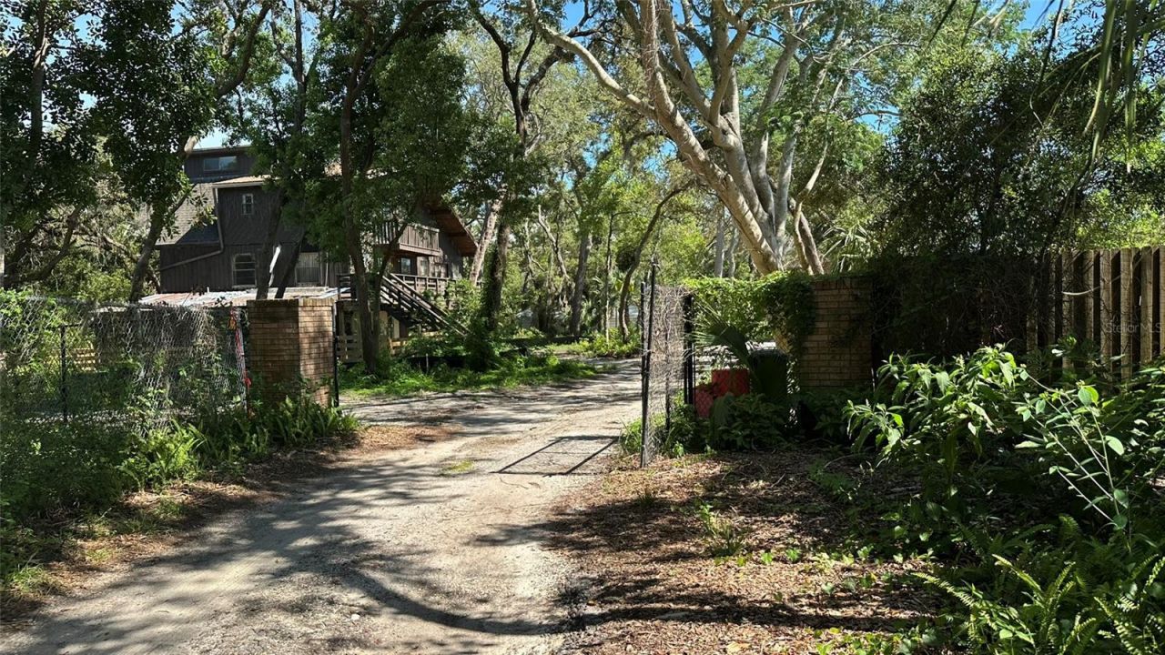 1676 Hermosa Drive , Palm Harbor, FL 34683 Photo