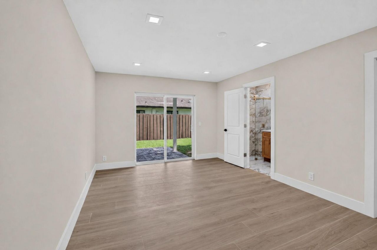 2908 NW 24th Way, Boca Raton, FL 33431 Photo
