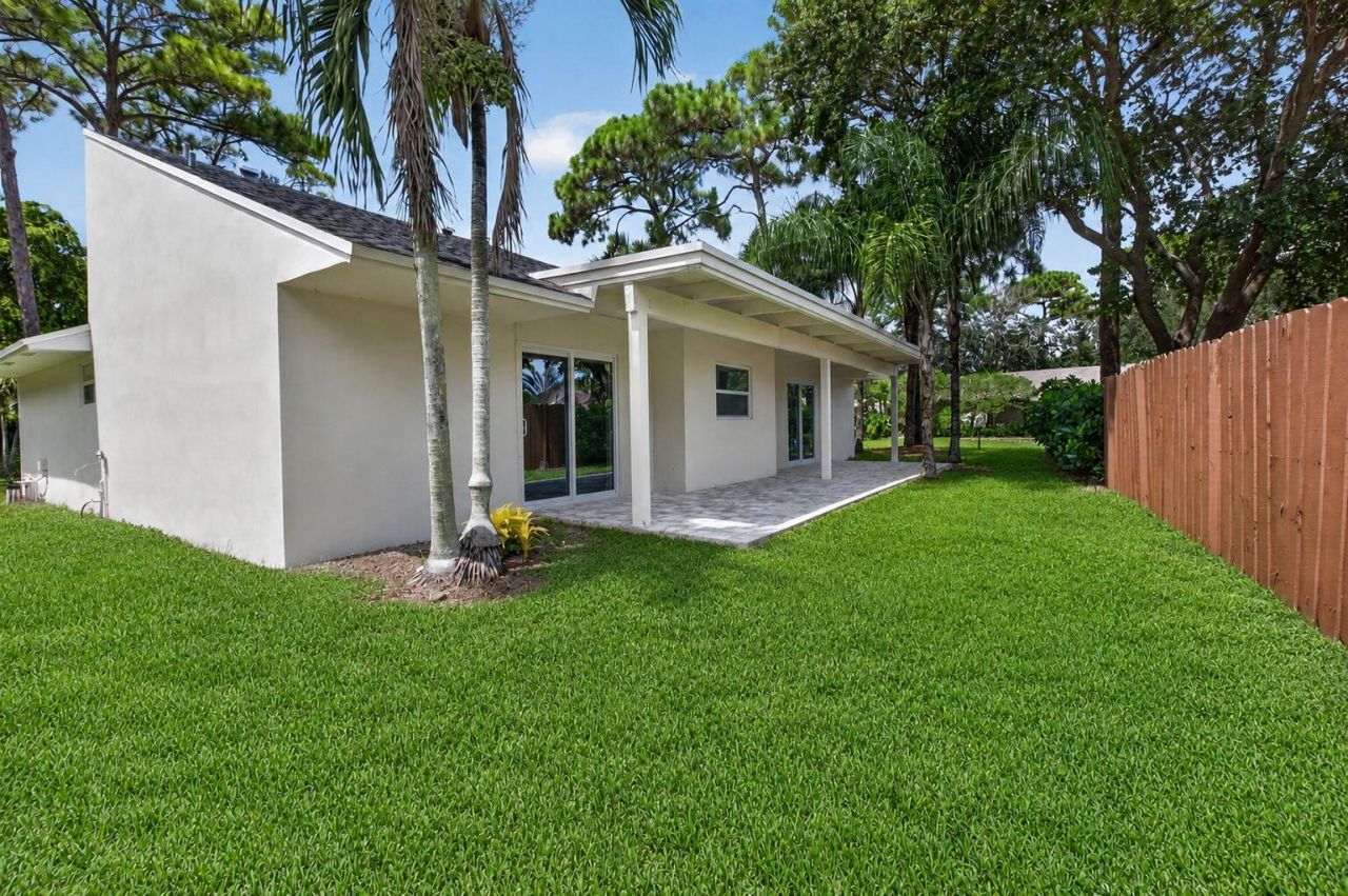 2908 NW 24th Way, Boca Raton, FL 33431 Photo