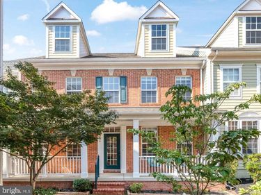 799 MONUMENT SQUARE, WOODBRIDGE, VA 22191