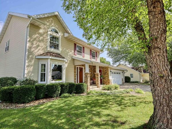 412 Bonnie Road, Cottage Grove, WI 53527