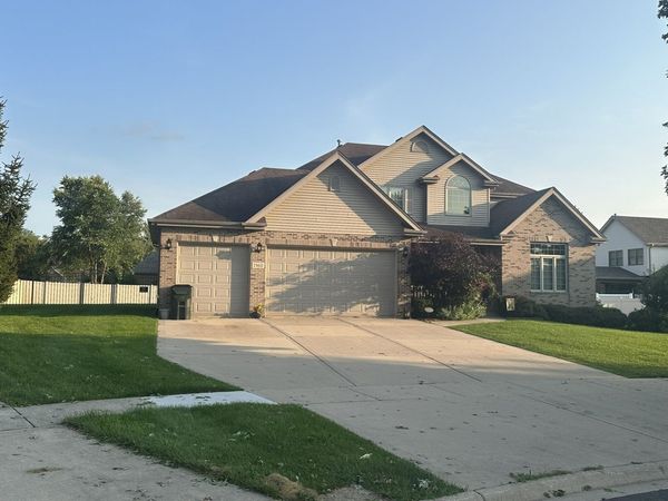 1960 Edmonds Avenue, New Lenox, IL 60451