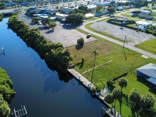 838 SPRING LAKE BOULEVARD, PORT CHARLOTTE, FL 33952