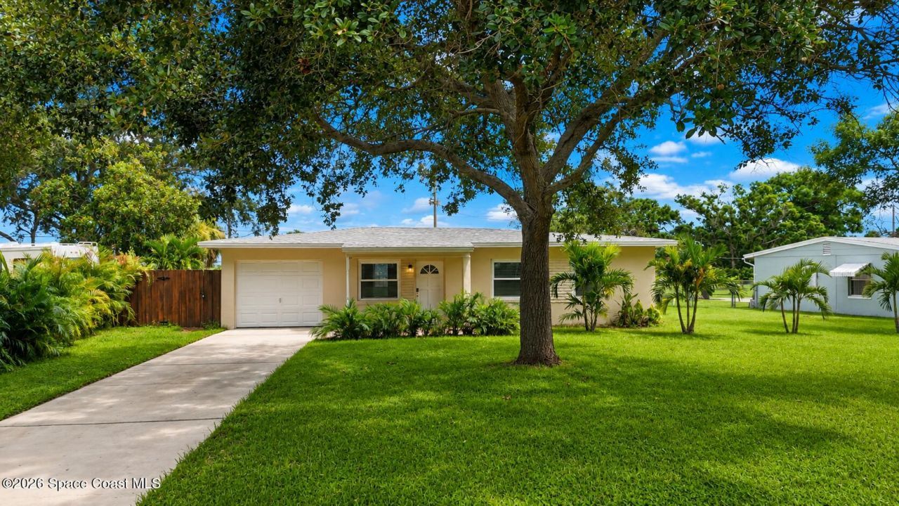 620 Lund Circle , Melbourne, FL 32901 Photo