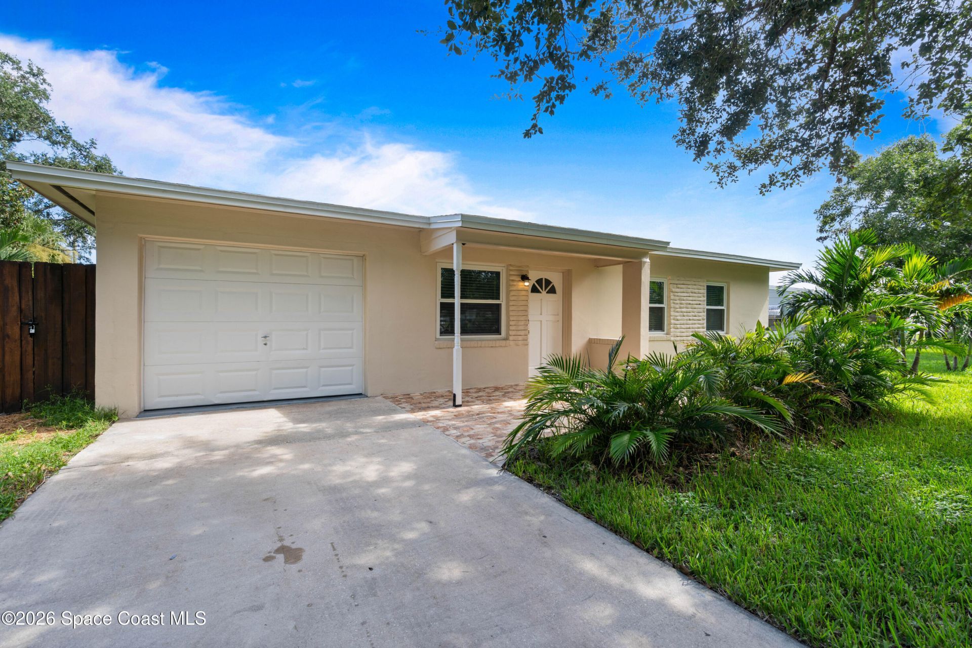 620 Lund Circle , Melbourne, FL 32901 Photo