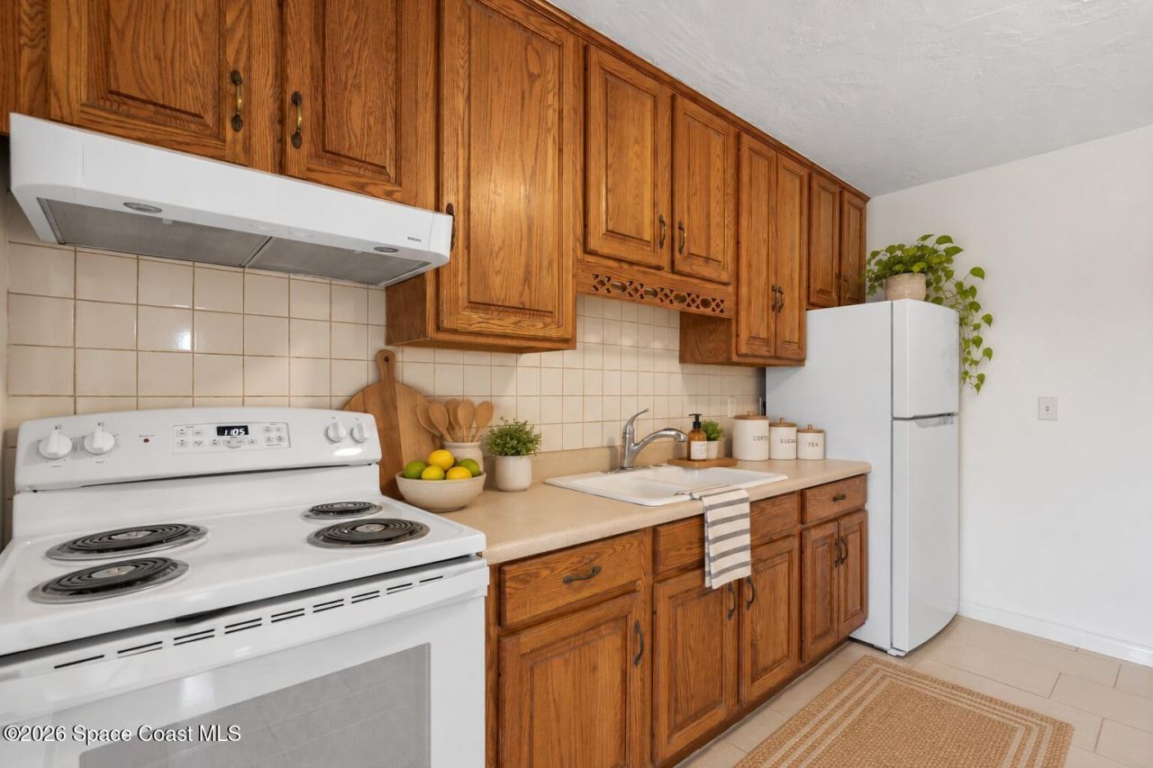 620 Lund Circle , Melbourne, FL 32901 Photo