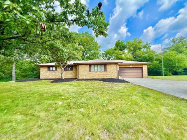 22689 W Oh-579, Curtice, OH 43412