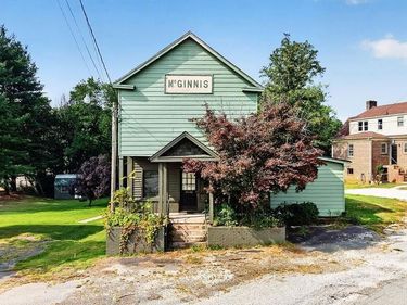 10681 JAMES RIVER RD , Shipman, VA 22971