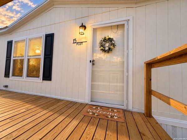15 Plum ST, Charlotte, TX 78011